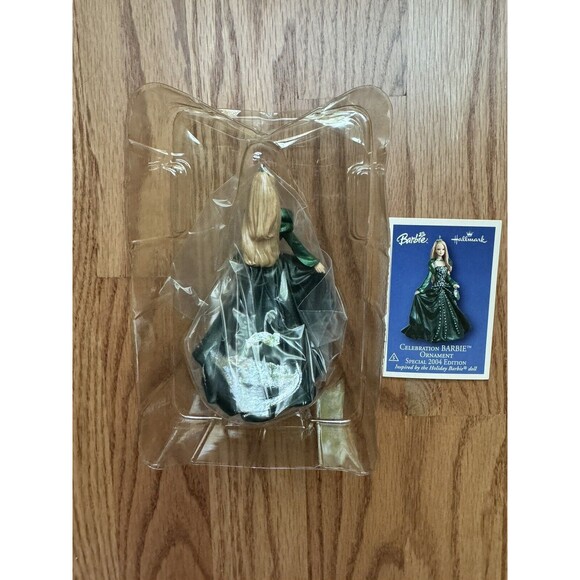 Hallmark 2004 Series Ornament #5 ~ Celebration Barbie ~ Special Edition NIB - Picture 4 of 7